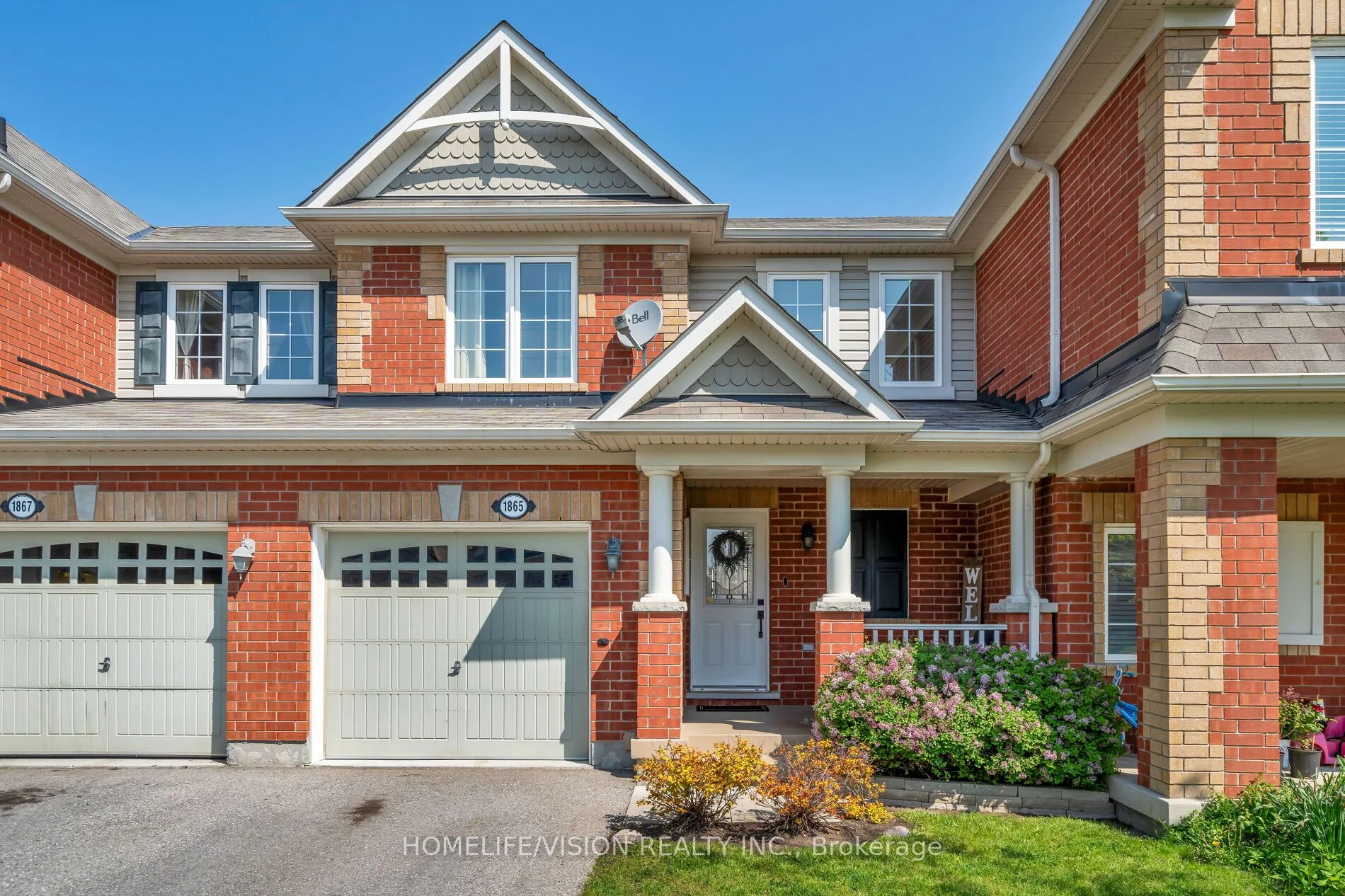 Att/Row/Townhouse in Pickering
