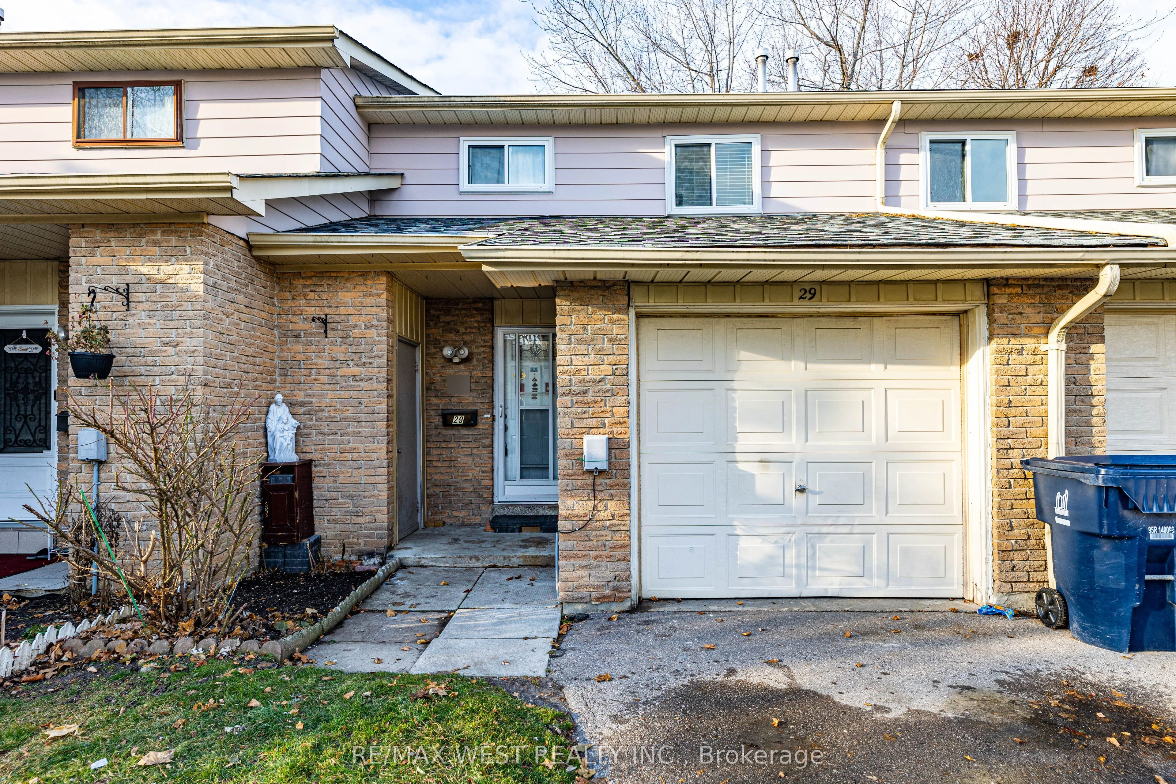 Condo Townhouse in Toronto