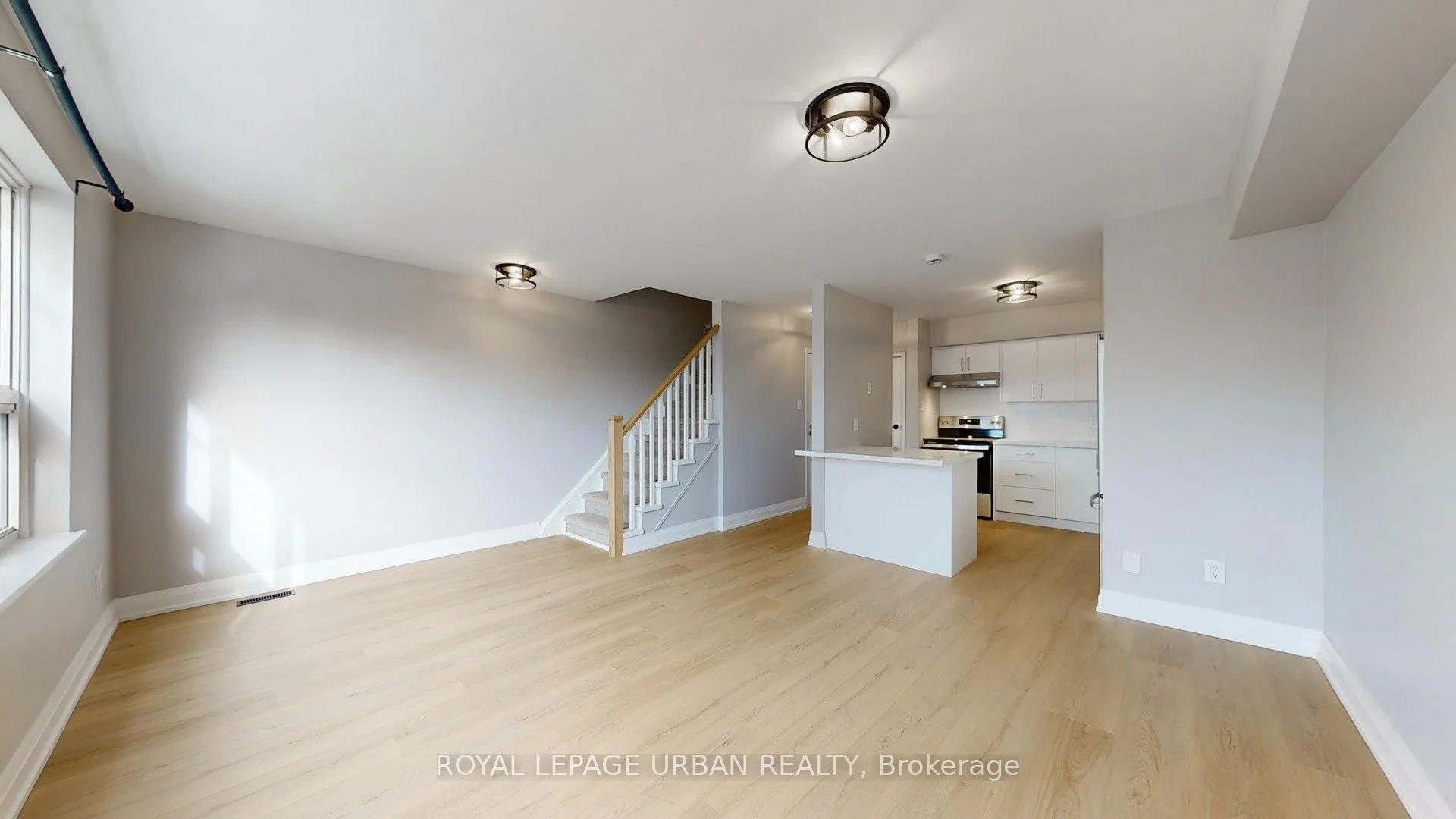 Store W Apt/Office in Toronto
