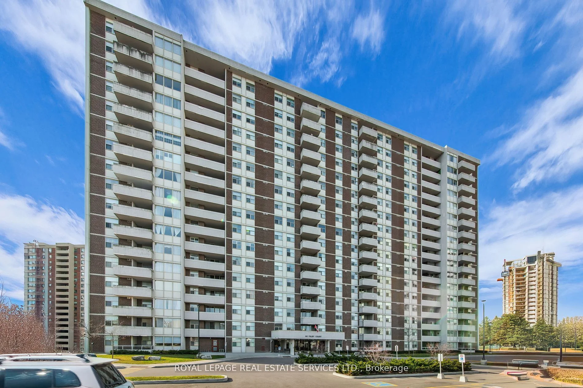 Condo Apartment in Ajax