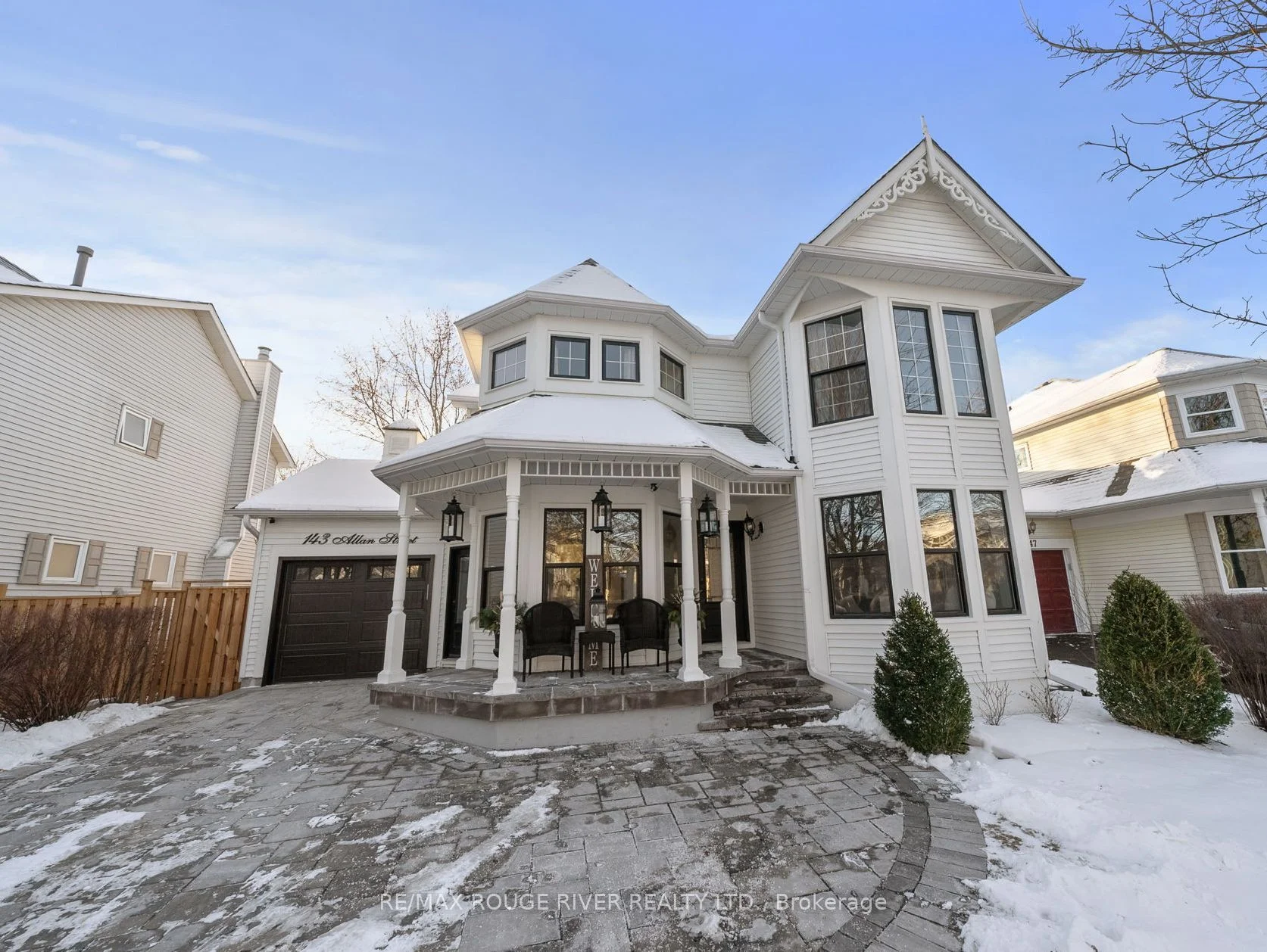 Detached in Scugog