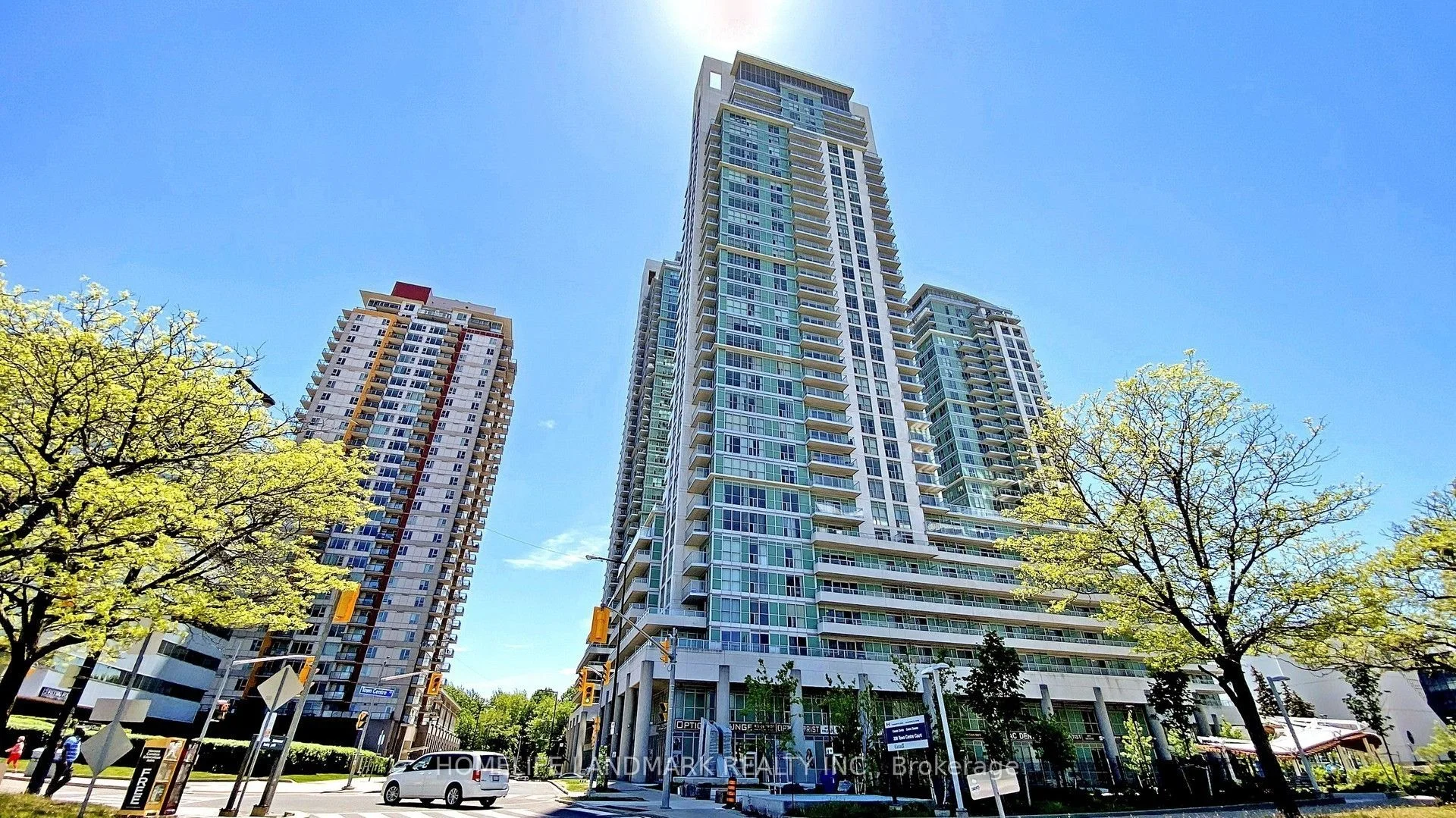 Condo Apartment in Toronto