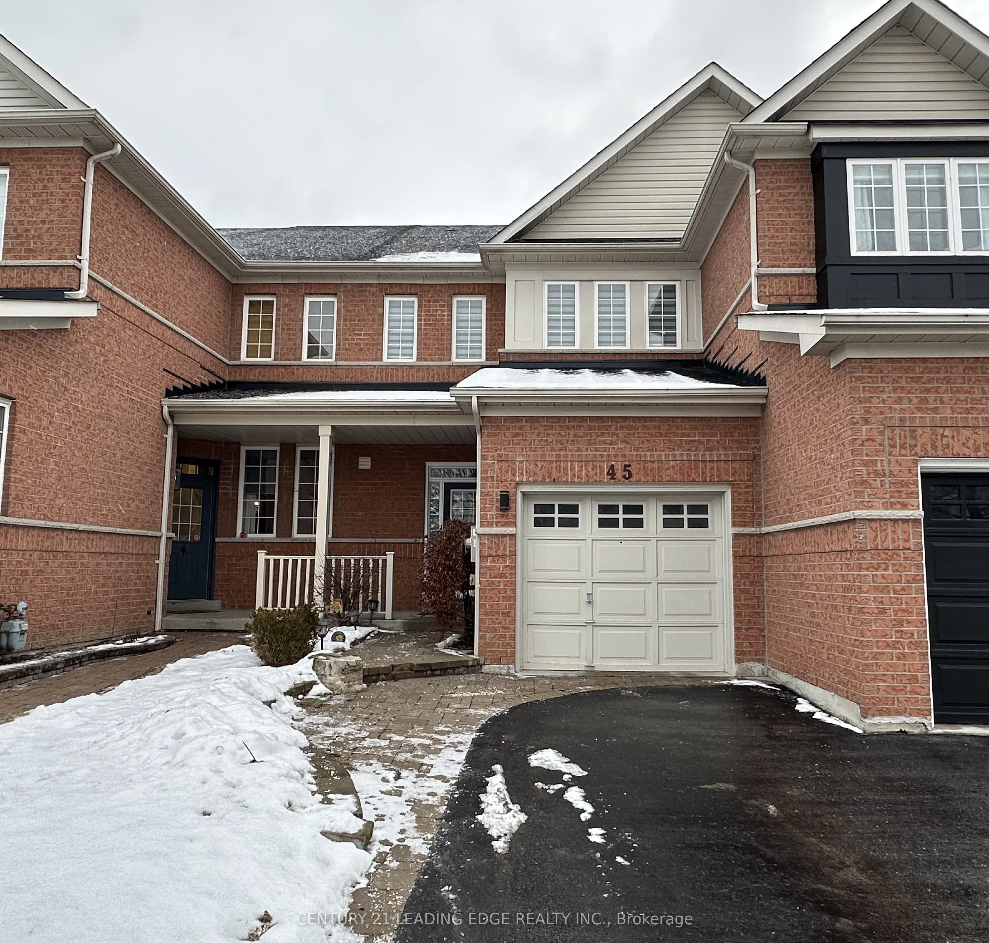 45 Inlet Bay Drive, Whitby, On L1n 9p4