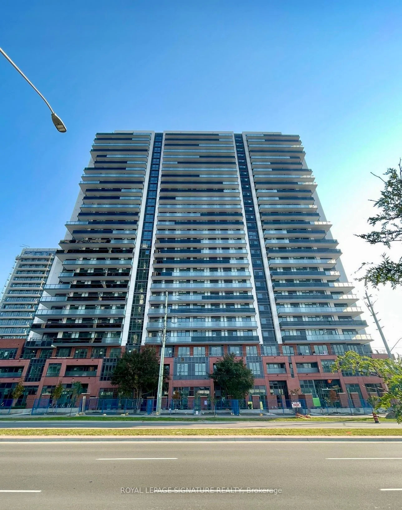 Condo Apartment in Oshawa
