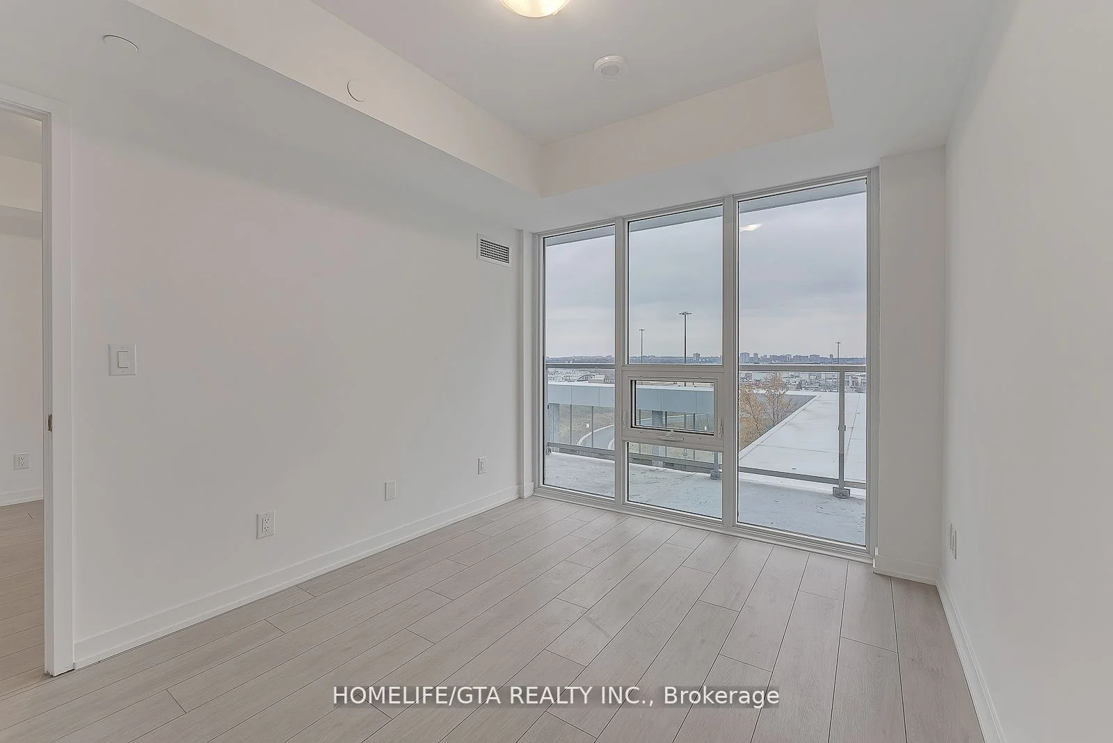 2031 Kennedy Road 915, Toronto E07, ON M1T 0B8