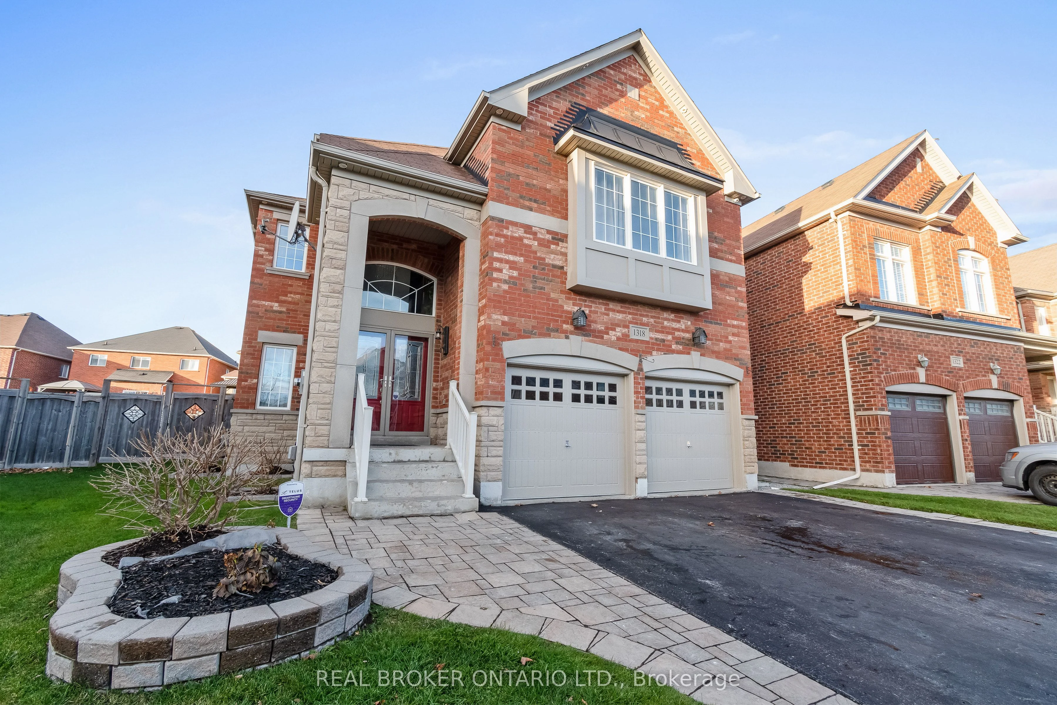 Detached in Oshawa