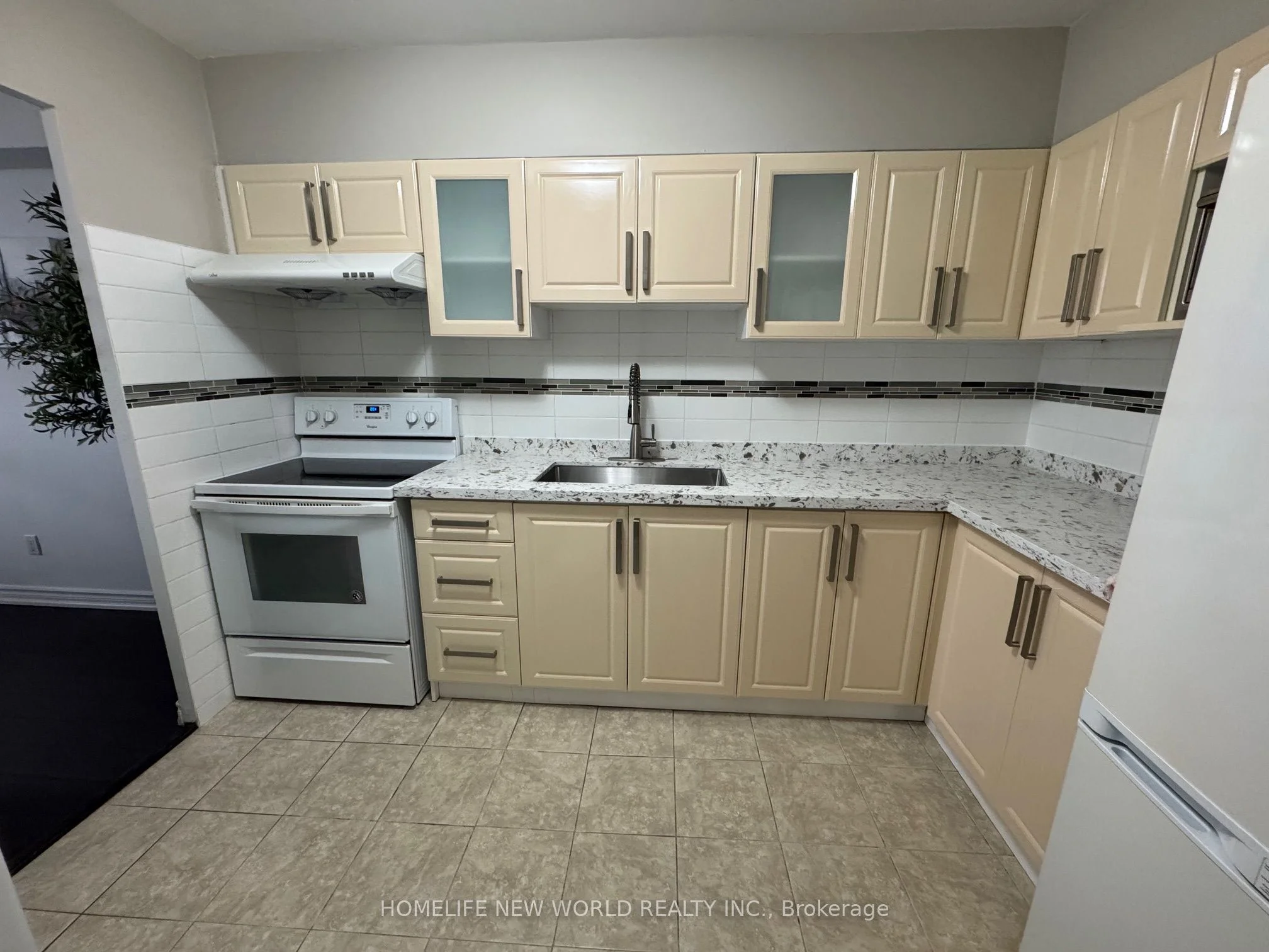 2550 Pharmacy Avenue 405, Toronto E05, ON M1W 1H9