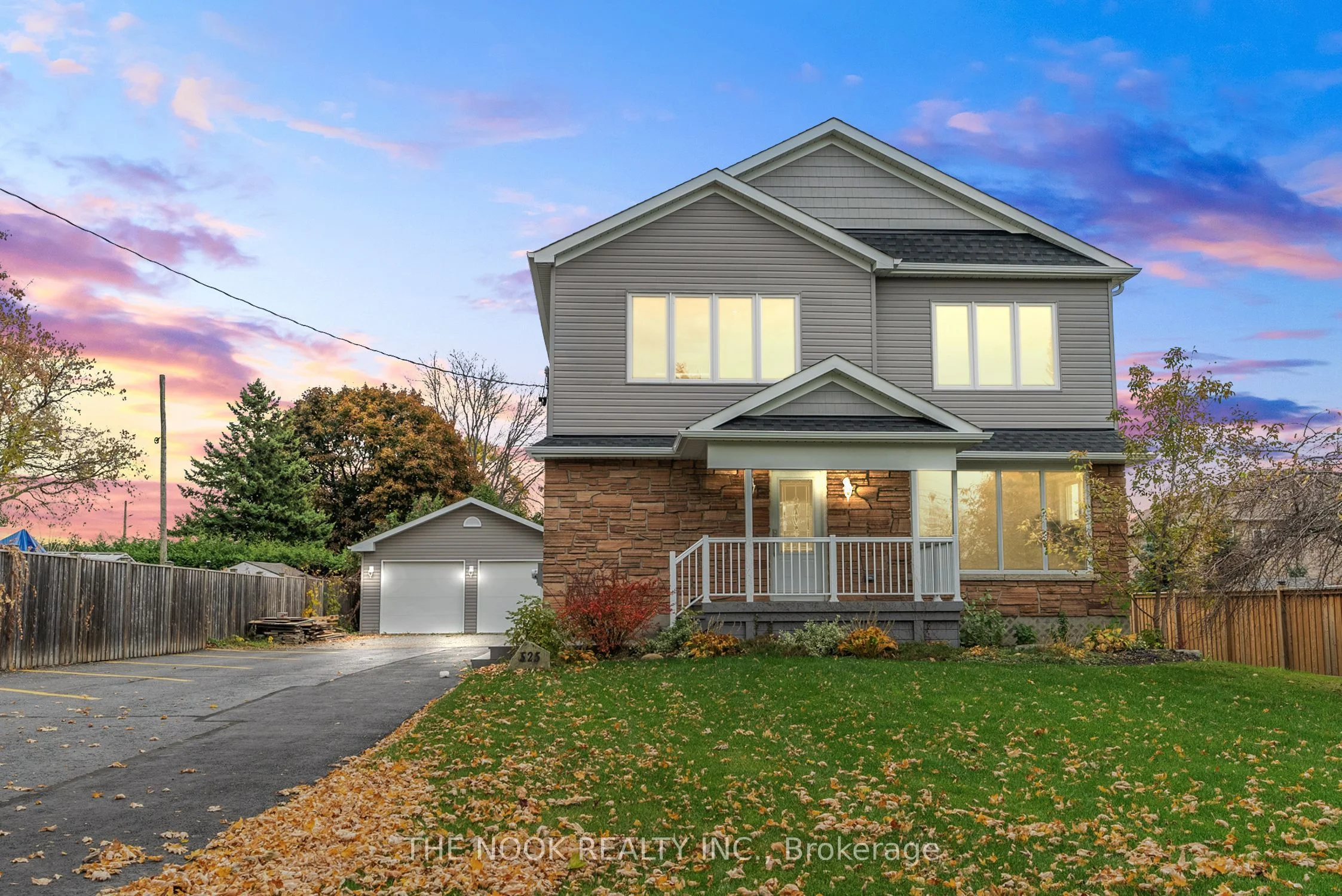 525 Larry Avenue 2nd Flr, Oshawa, On L1k 2b7