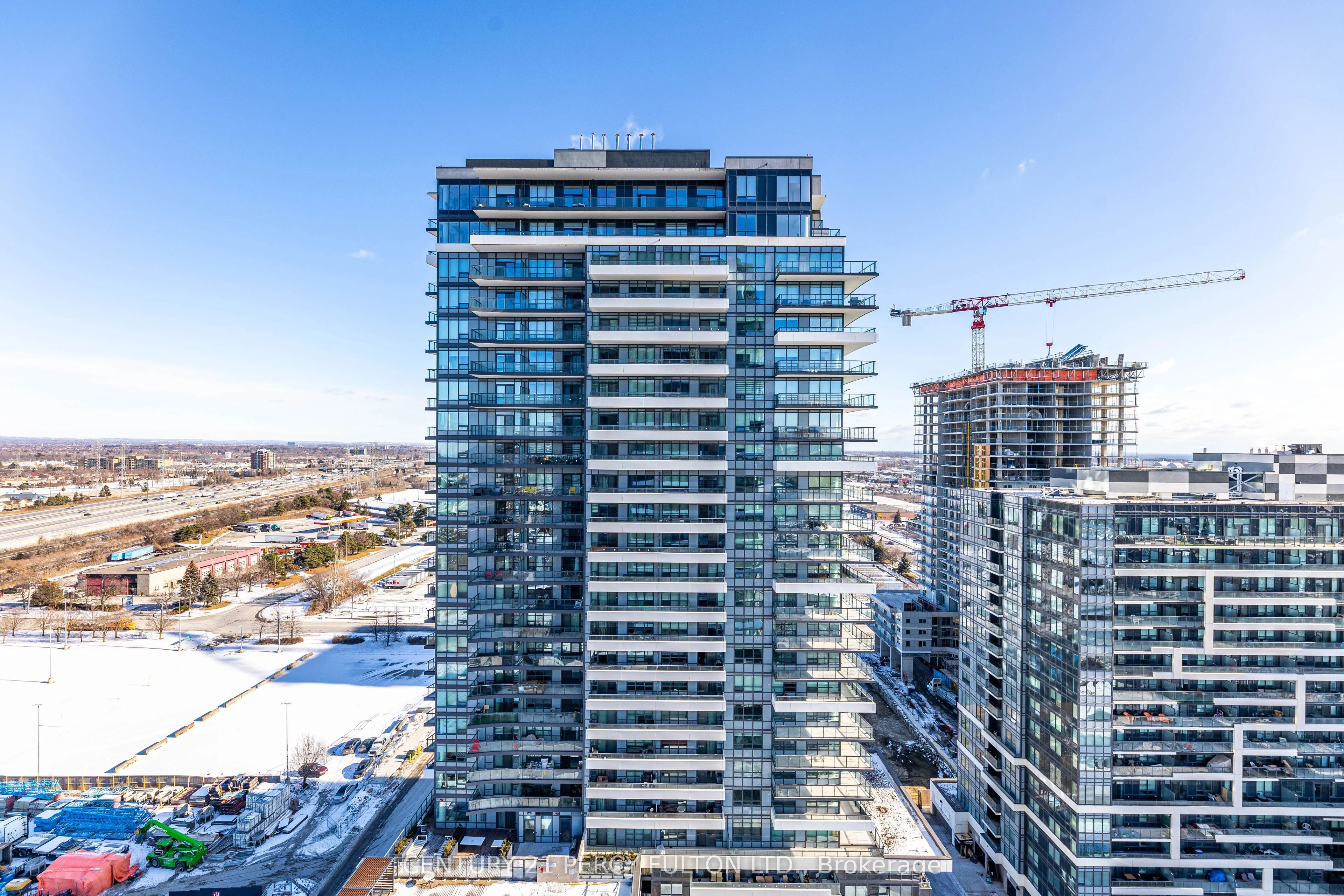 Condo Apartment in Pickering