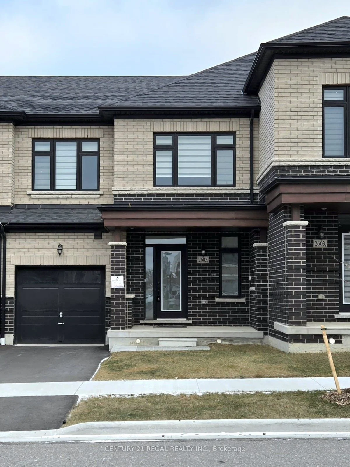Att/Row/Townhouse in Pickering