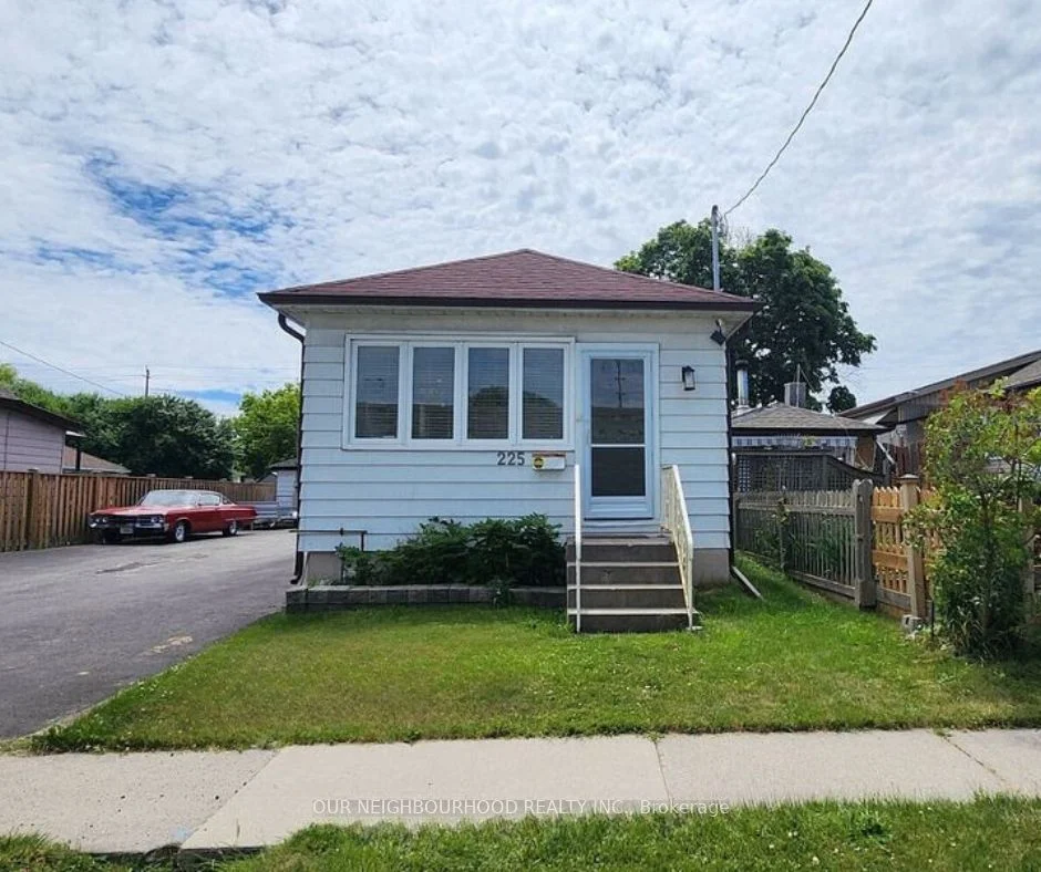 225 Fourth Avenue Lower, Oshawa, On L1h 3l6
