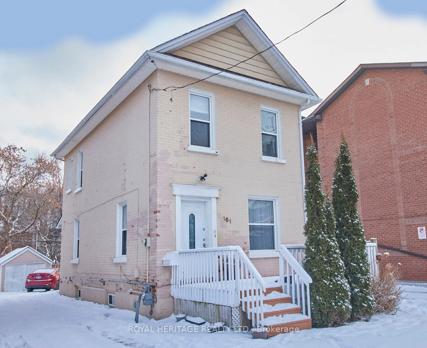 Detached in Oshawa
