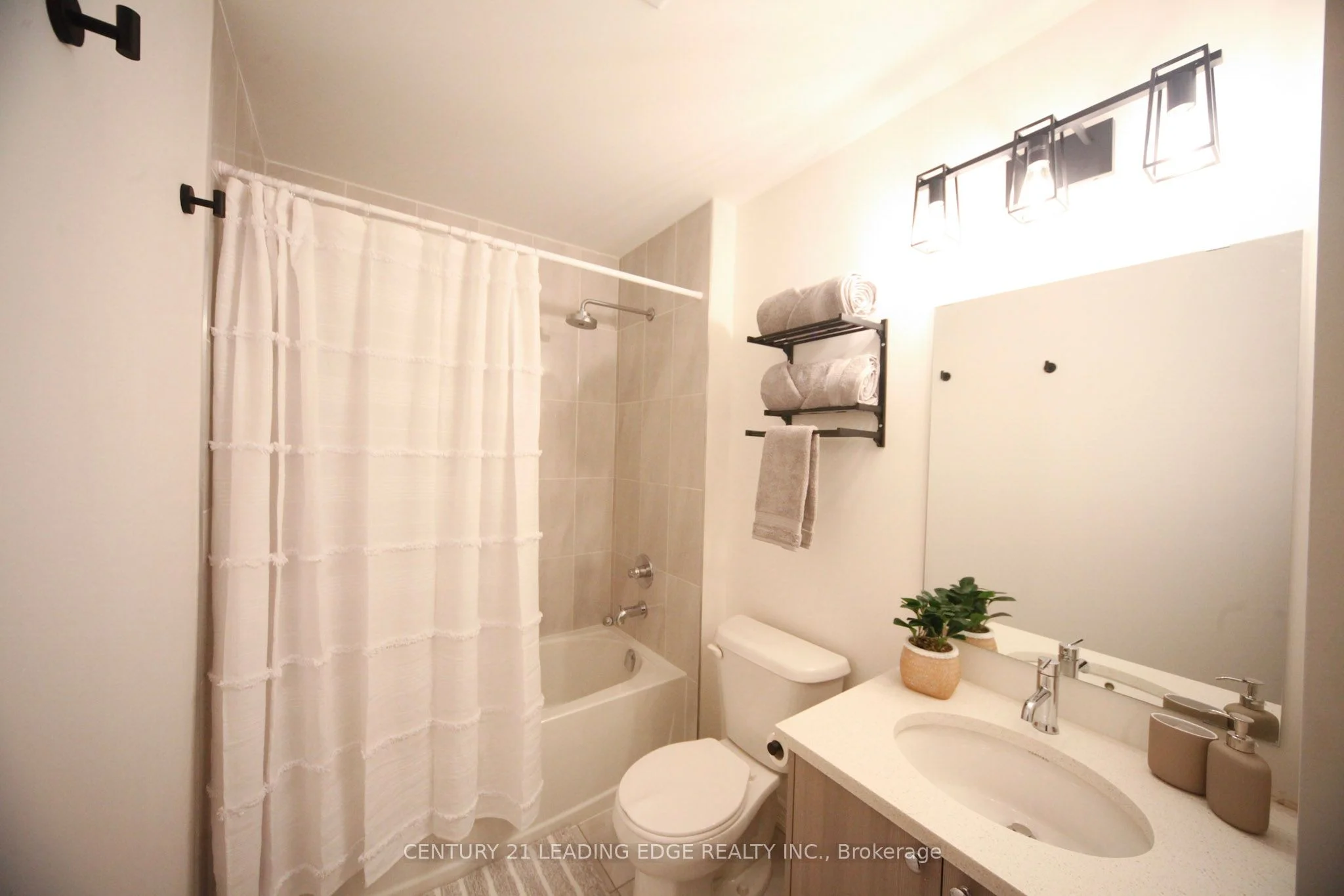 2570 Ladyfern Crossing 38, Pickering, ON L1X 0E6