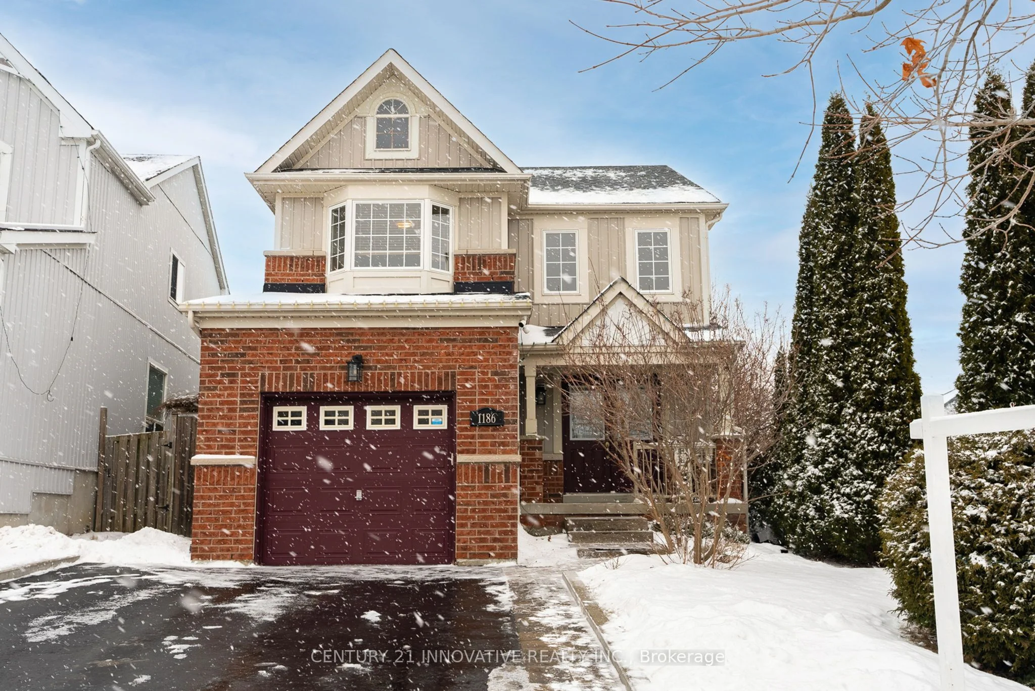 Detached in Oshawa