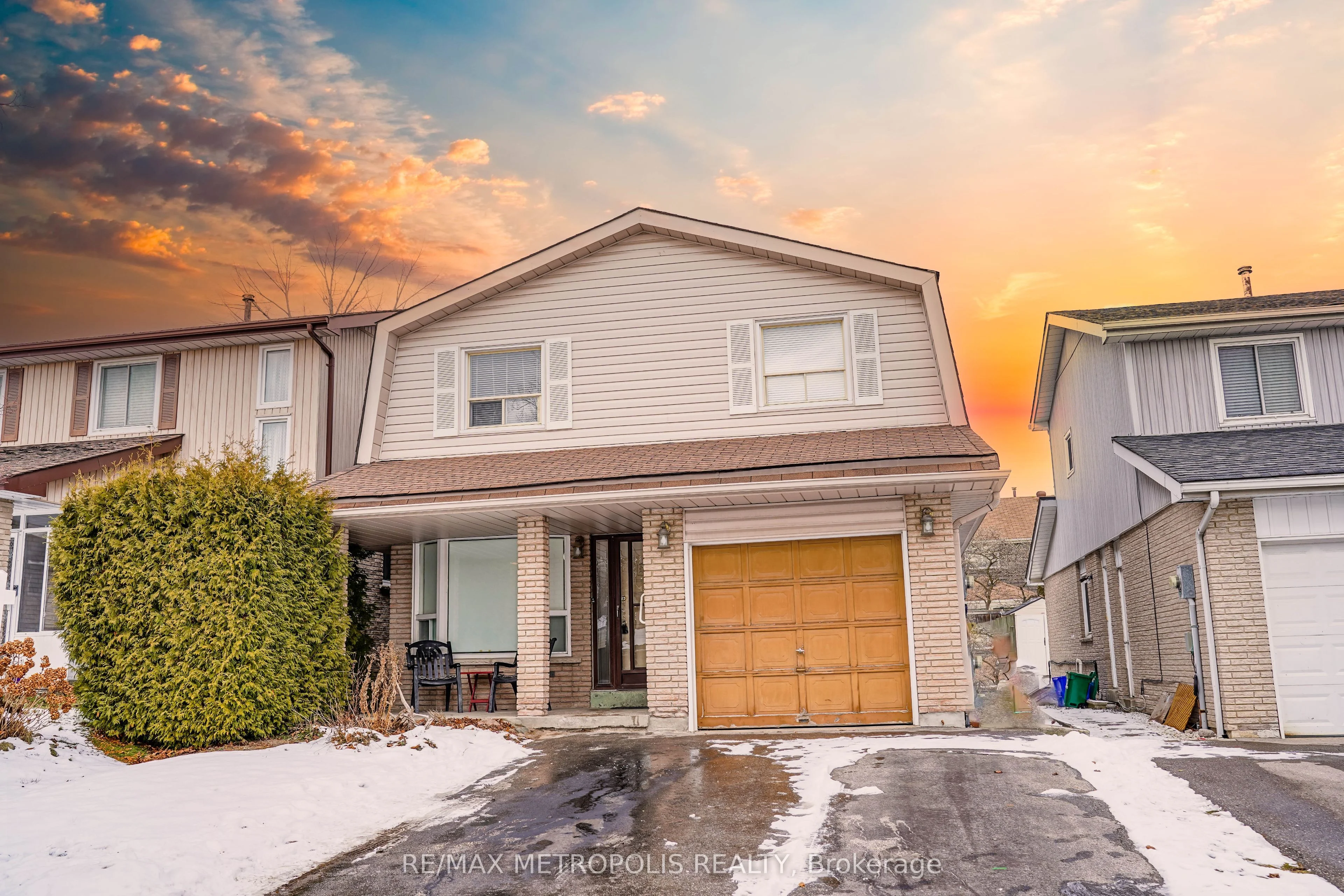 Detached in Pickering