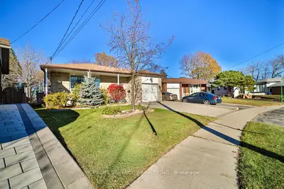 Detached in Toronto