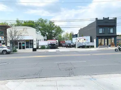 3218 Danforth Avenue, Toronto, On M1l 1c1