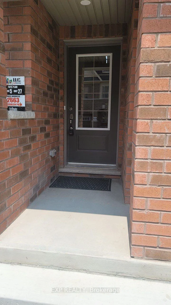Condo Townhouse in Oshawa