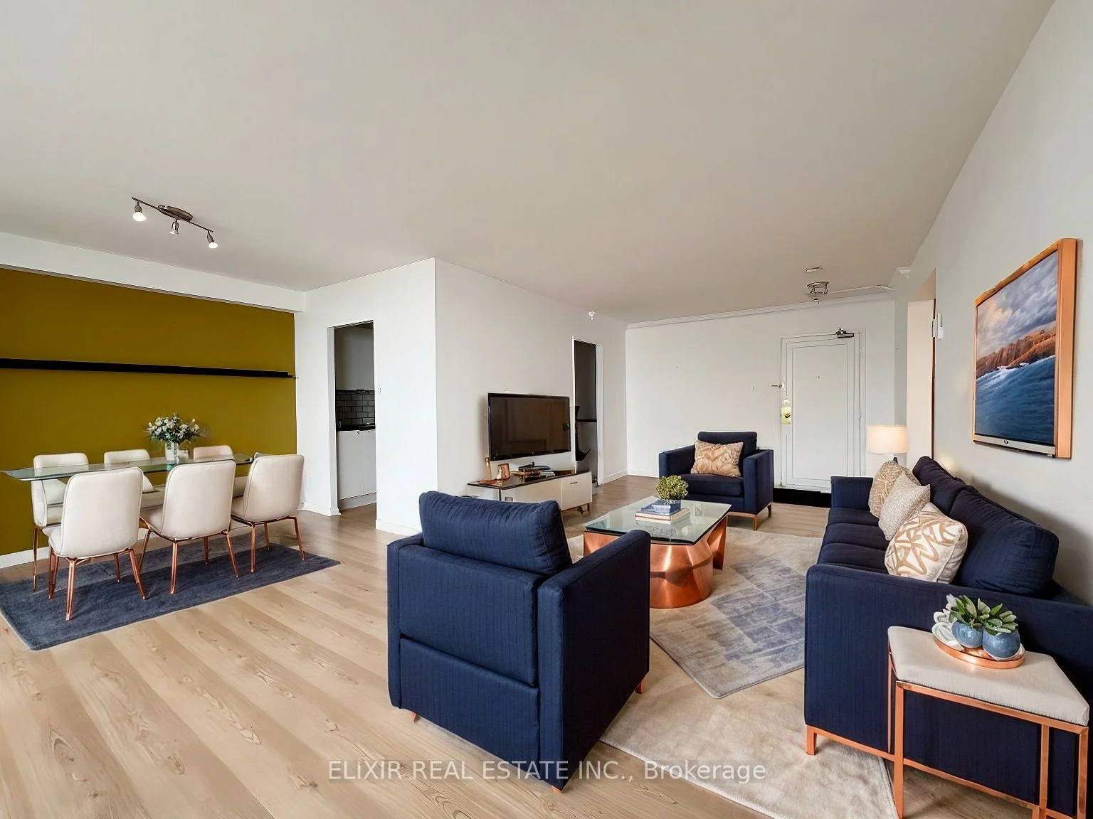 Condo Apartment in Pickering