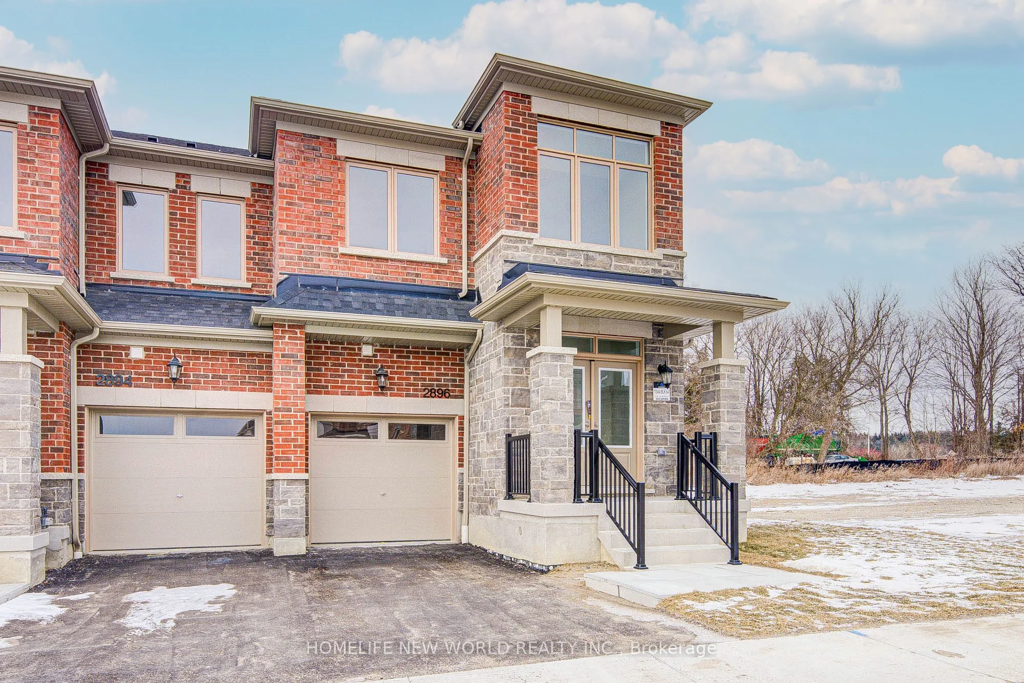 Att/Row/Townhouse in Pickering