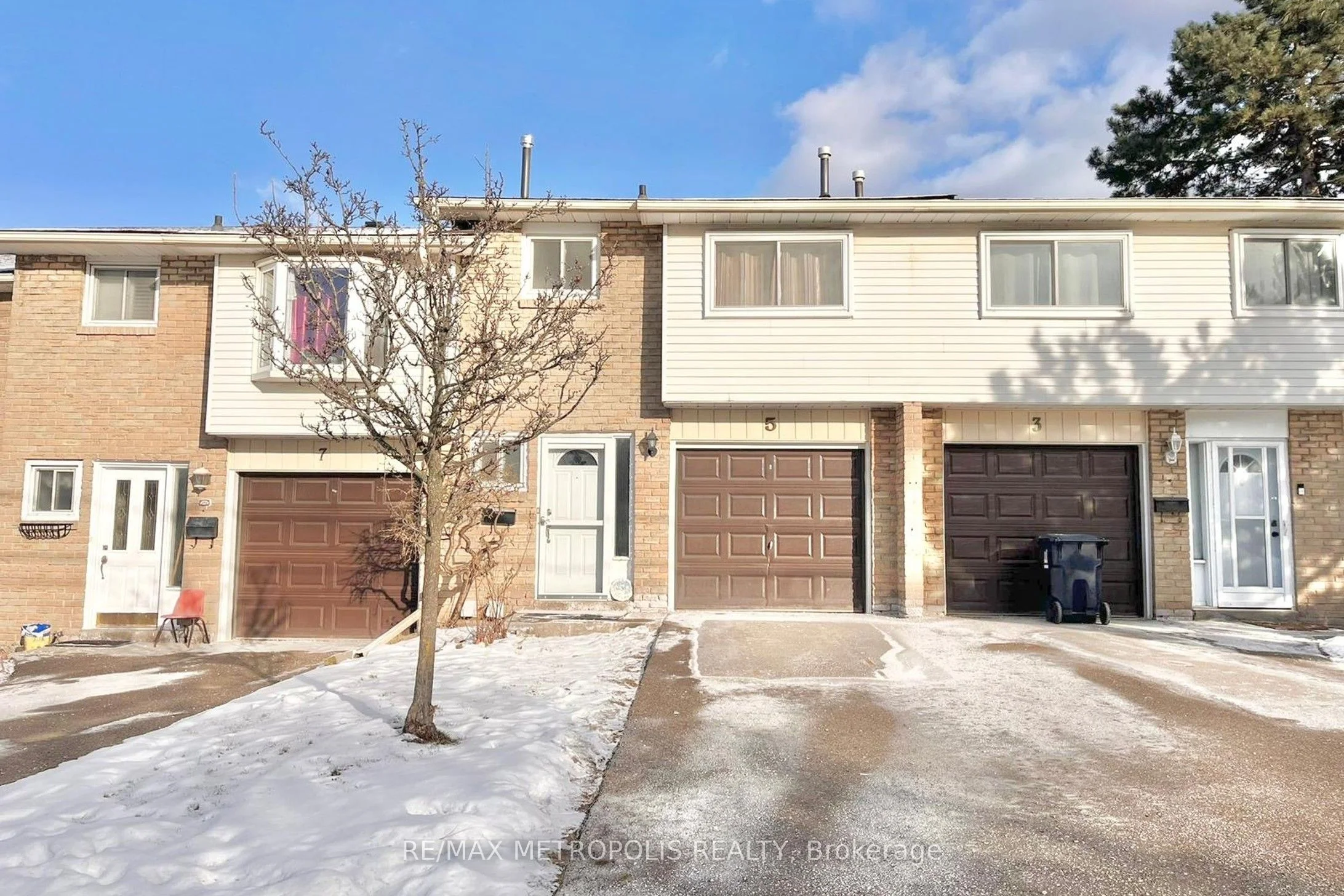 Condo Townhouse in Toronto