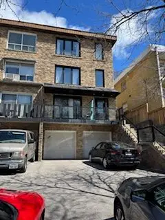 221 Kenilworth Avenue, Toronto E02, On M4l 3s7