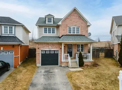 Detached in Oshawa
