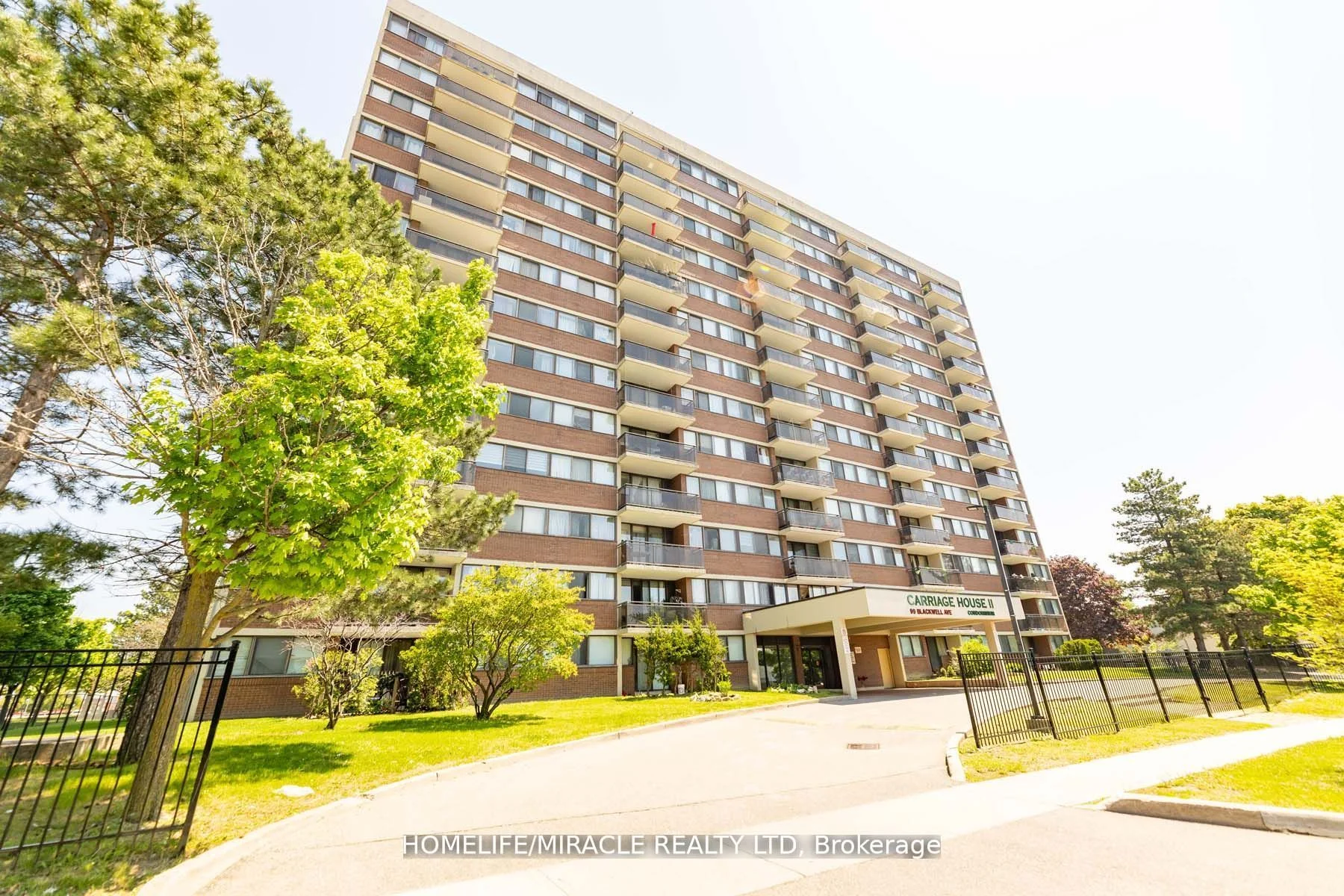 Condo Apartment in Toronto