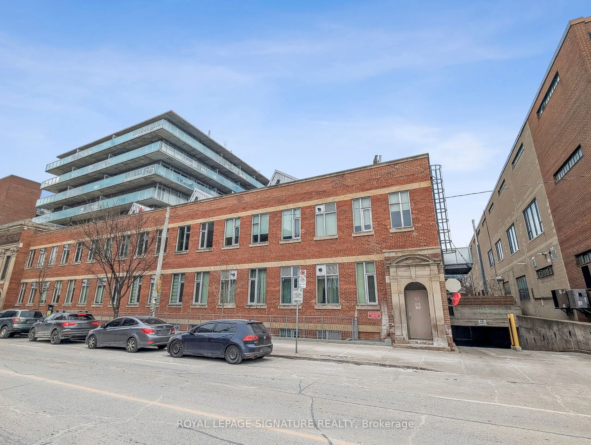 Condo Apartment in Toronto