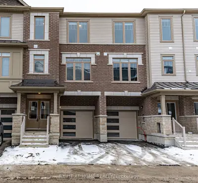 Att/Row/Townhouse in Clarington