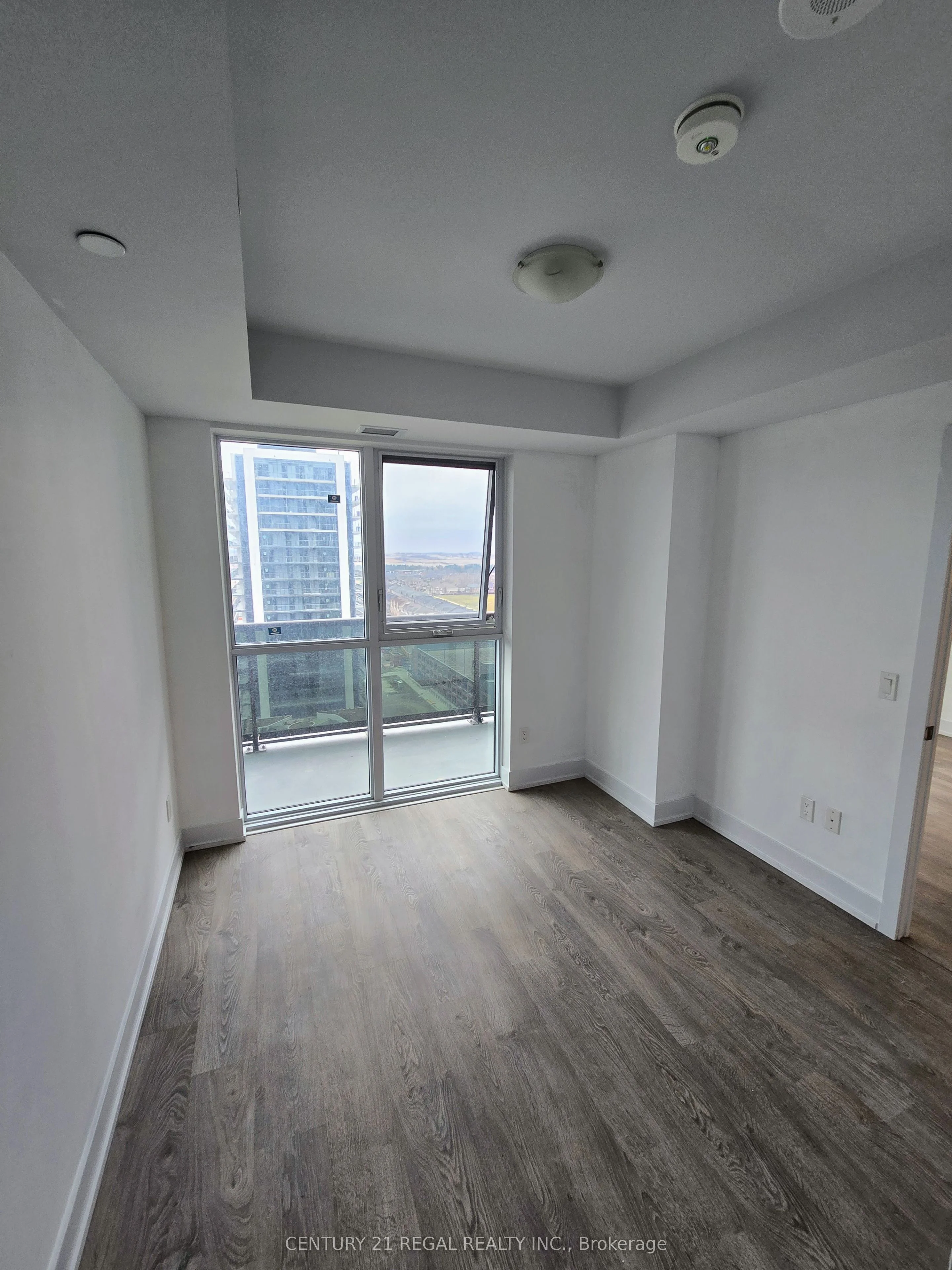 2550 Simcoe Street 1509, Oshawa, ON L1L 0R5