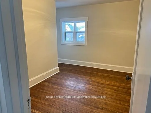 86 Roxborough Avenue, Oshawa, ON L1G 5W4