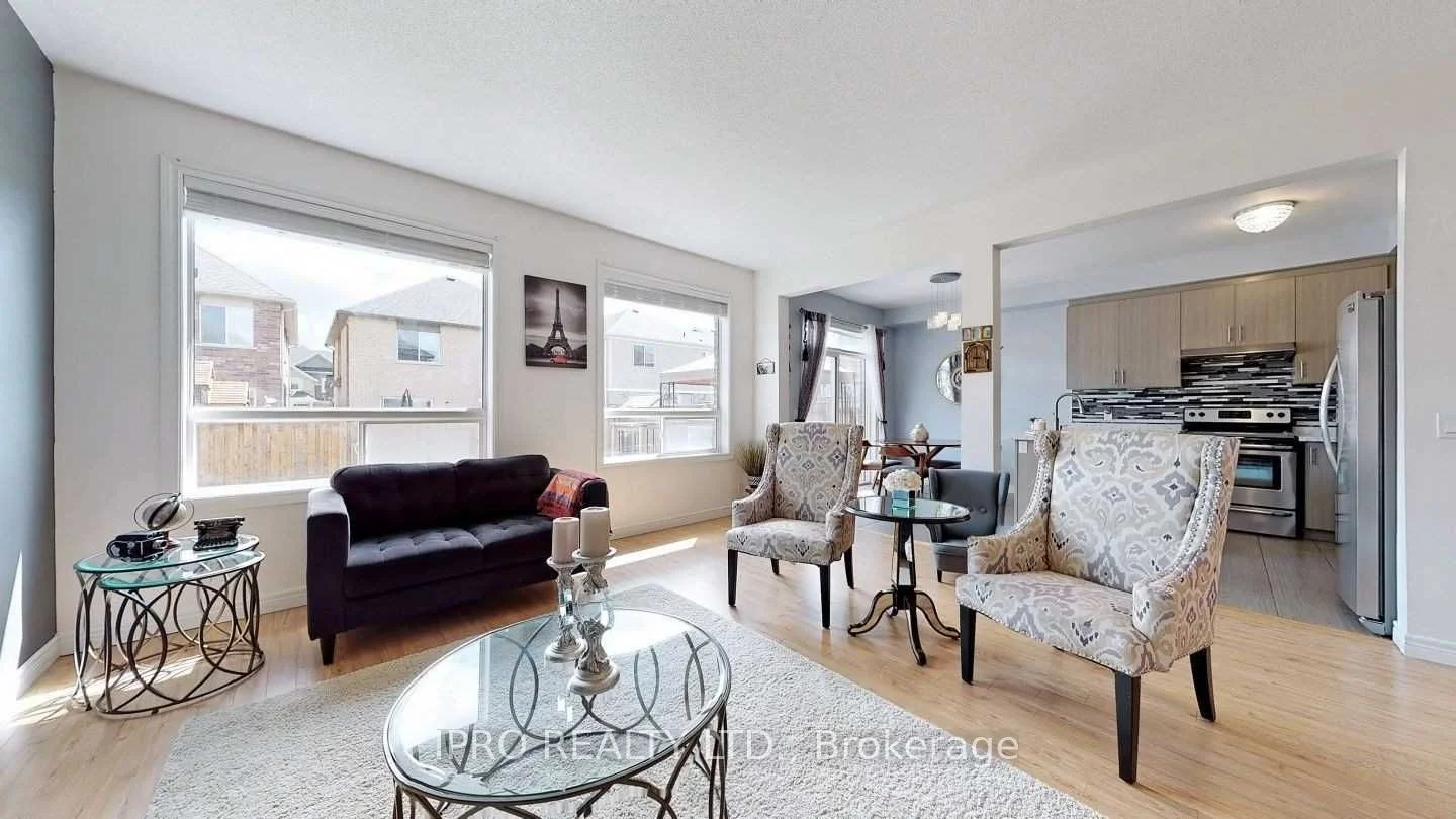 157 Iribelle Avenue, Oshawa, ON L1L 0C1
