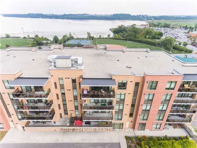Condo Apartment in Scugog