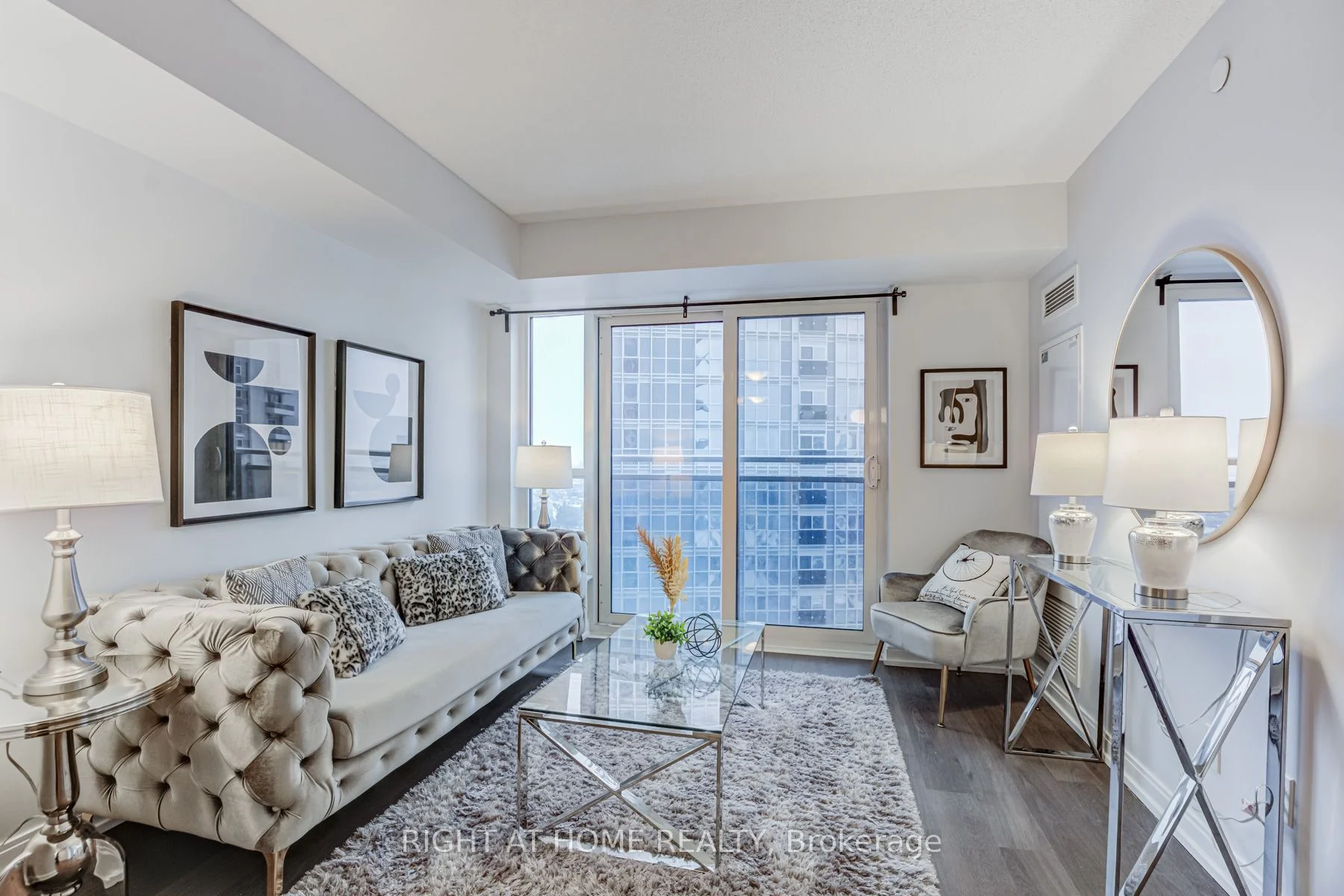 255 Village Green Square 2601, Toronto E07, On M1s 0l3