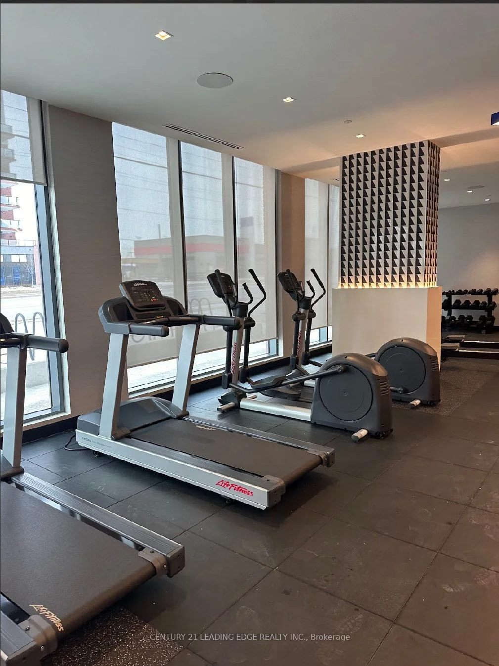 2545 Simcoe Street 2114, Oshawa, ON L1H 7K4