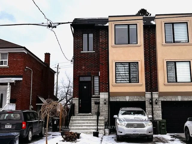 11 North Bonnington Avenue, Toronto E04, On M1k 1x3