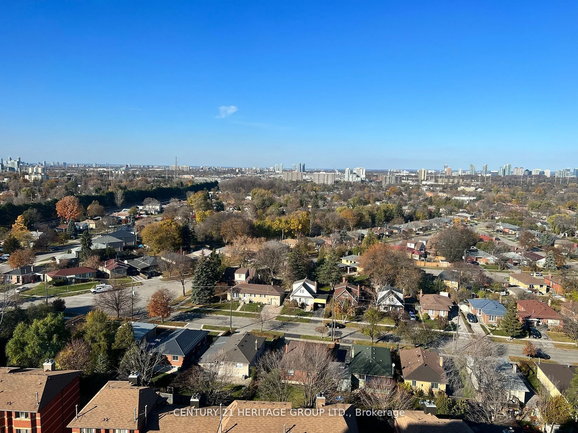 2466 Eglinton Avenue E PH11, Toronto E08, ON M1K 5J8