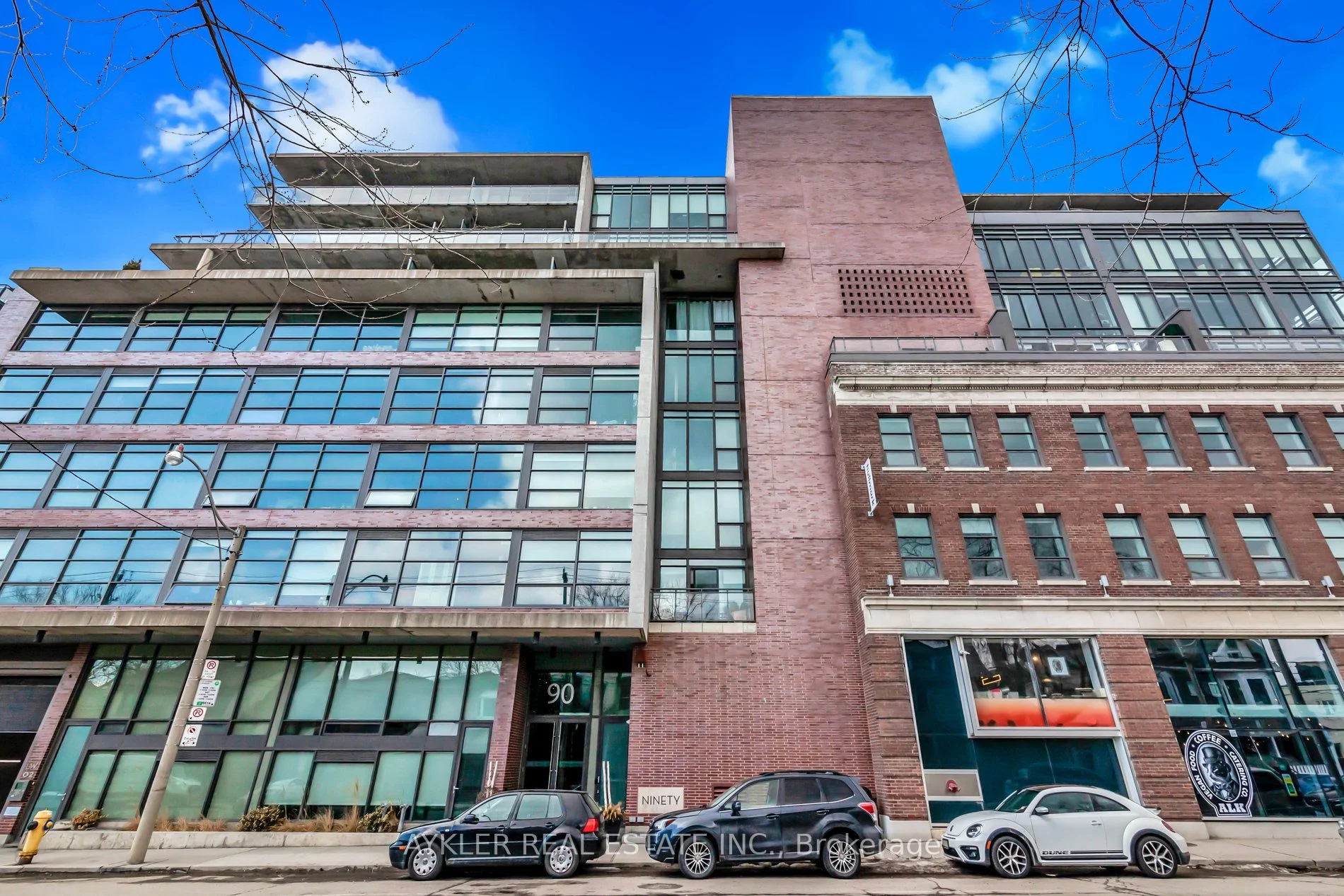 Condo Apartment in Toronto