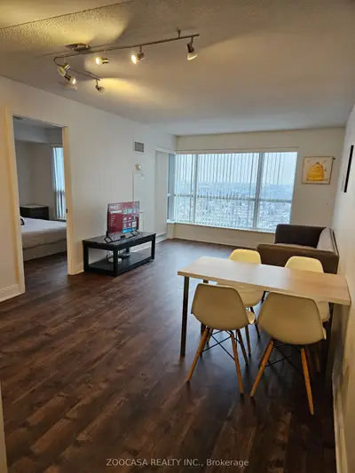 125 Village Green Square 2701, Toronto E07, On M1s 0g3