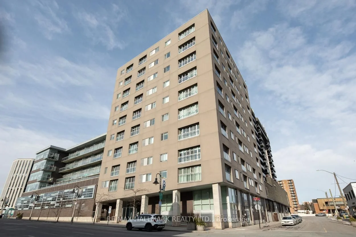 44 Bond Street W 1004, Oshawa, On L1g 6r2