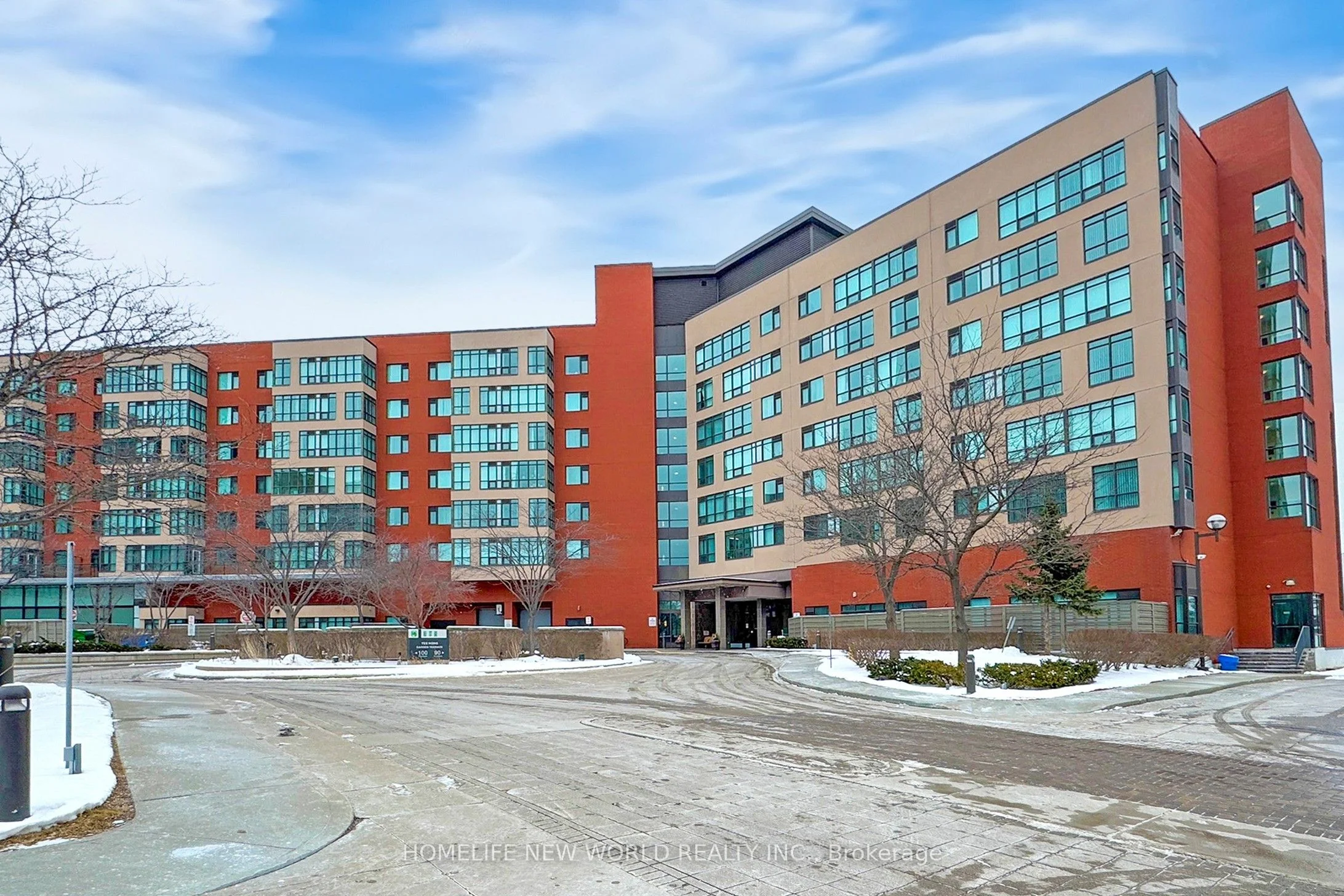 Leasehold Condo in Toronto