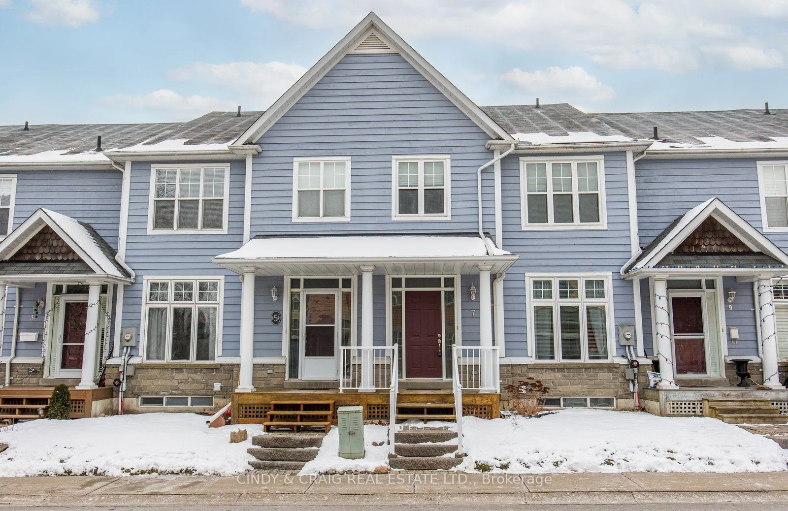 Condo Townhouse in Clarington
