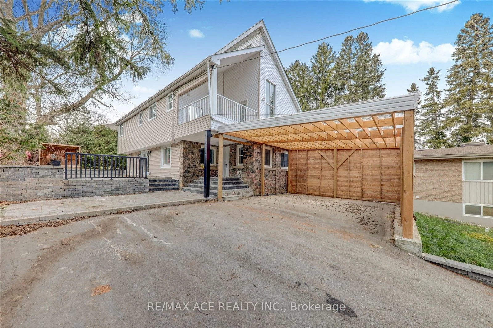 Detached in Pickering