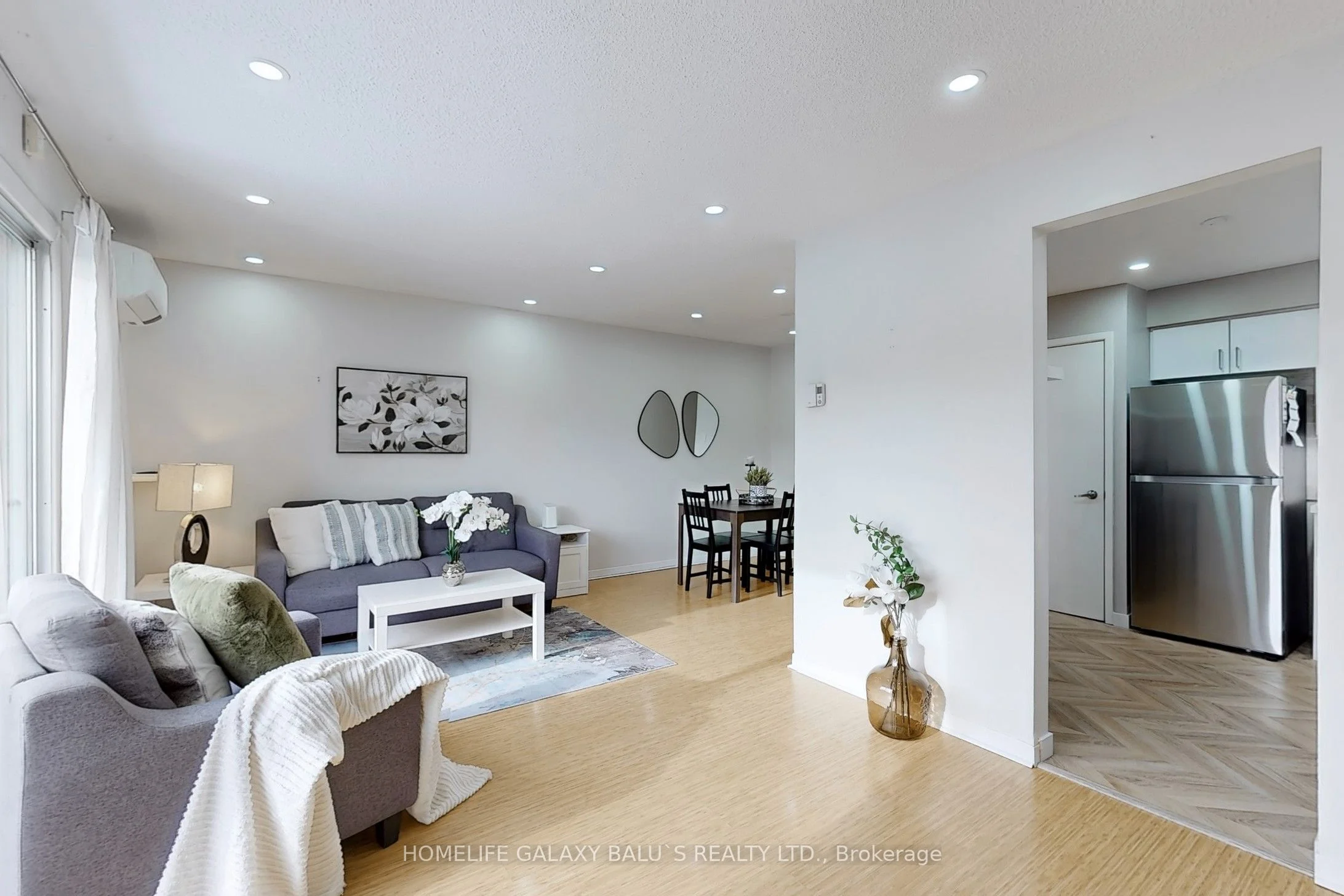 Condo Townhouse in Toronto