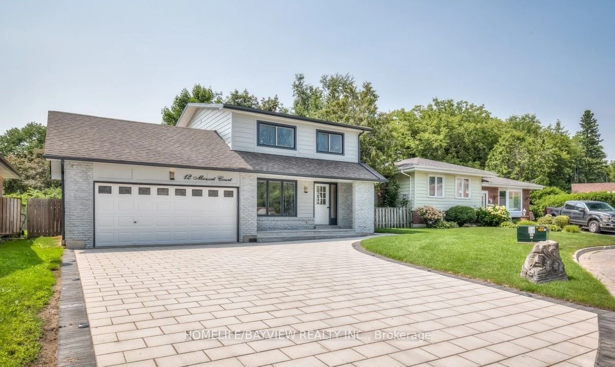 Detached in Whitby