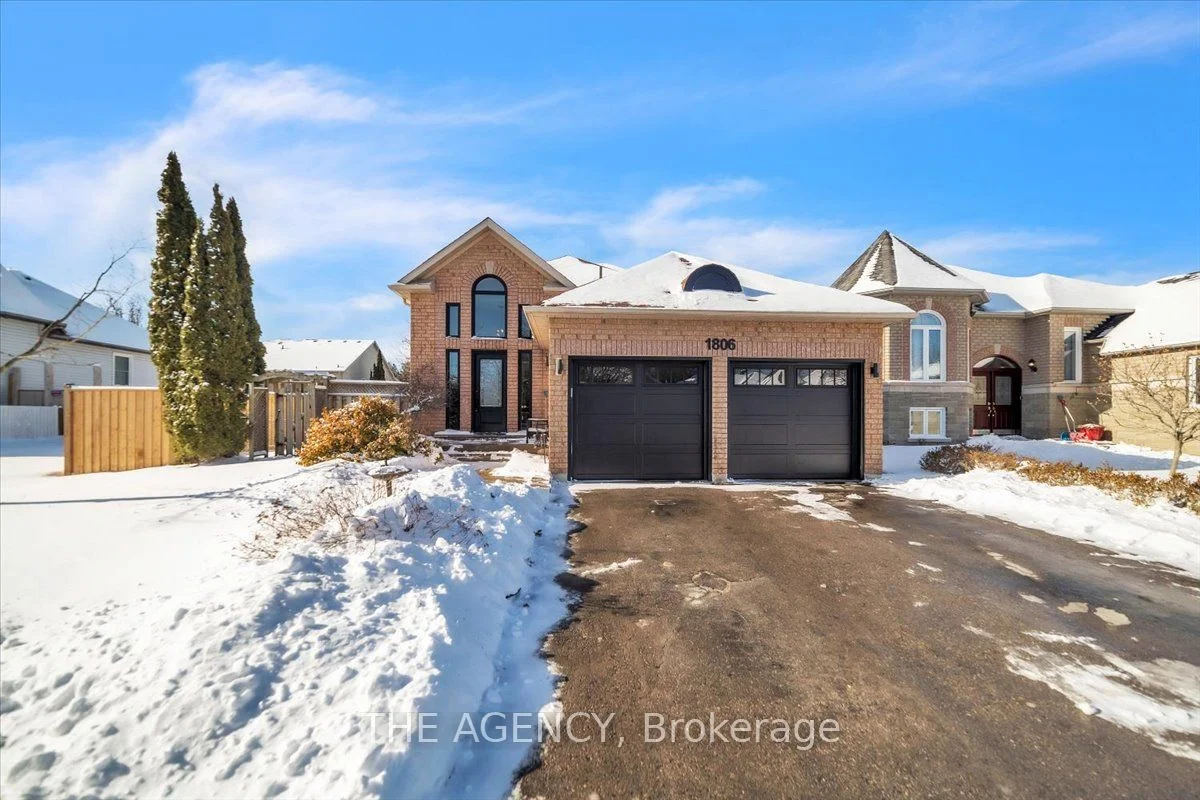 Detached in Oshawa