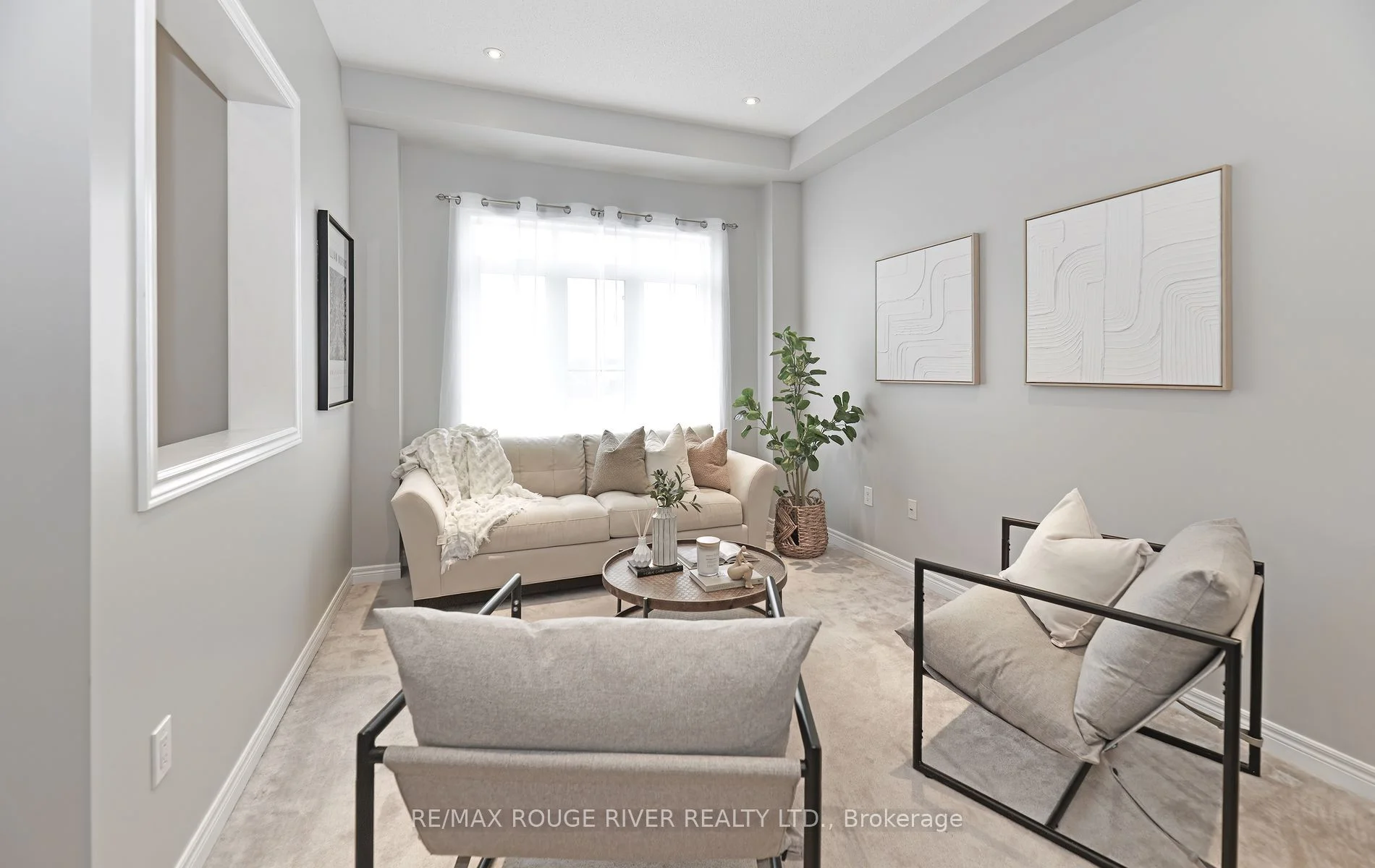 37 Martinworth Lane, Ajax, ON L1Z 0L1