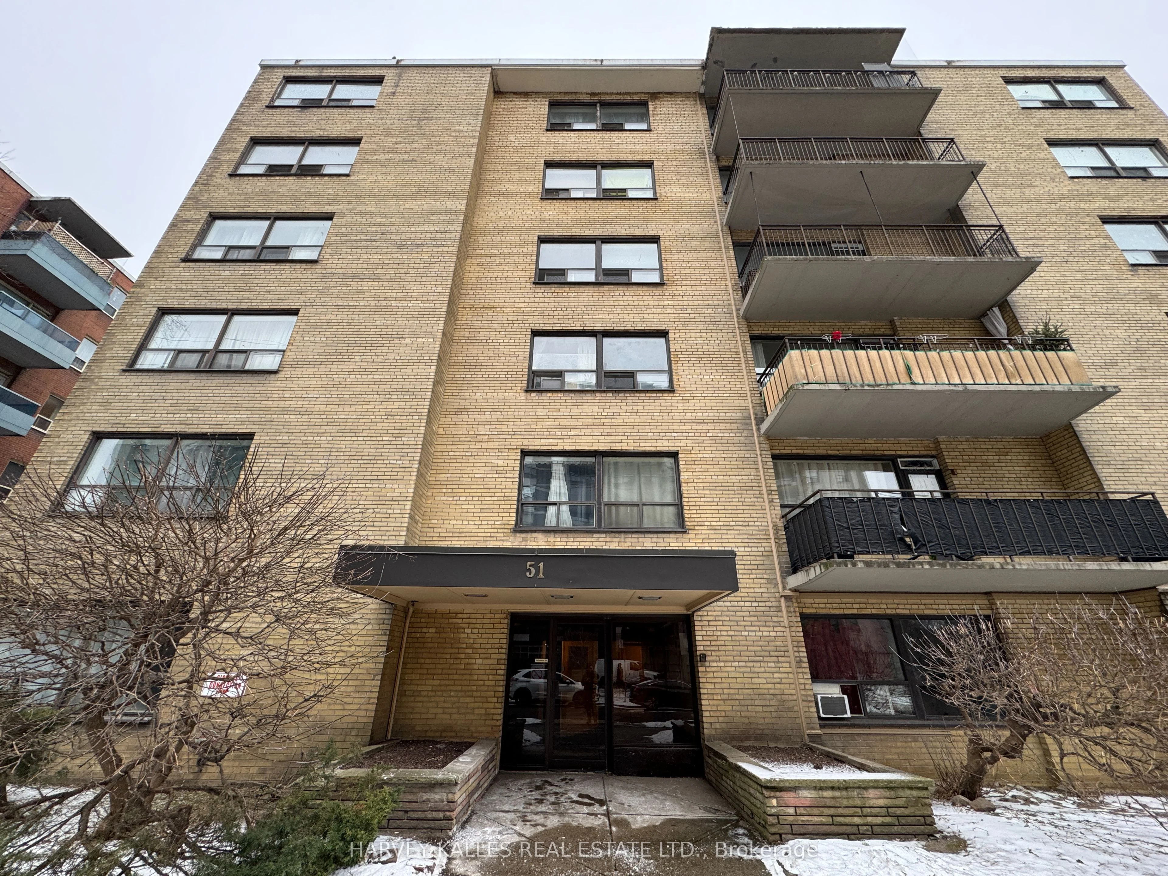 Condo Apartment in Toronto