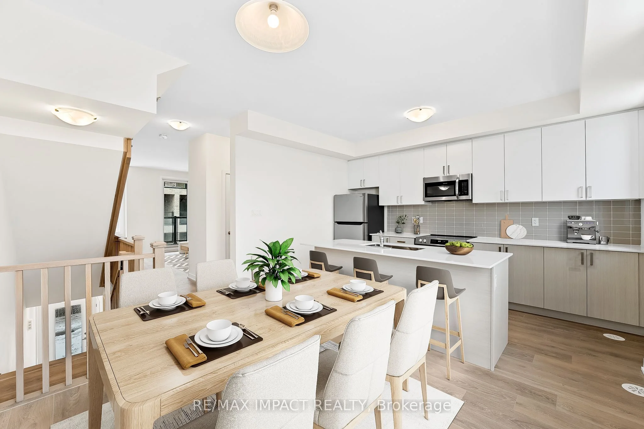 Condo Townhouse in Pickering